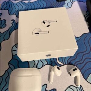 Apple White AirPods Pro Wireless Earbuds